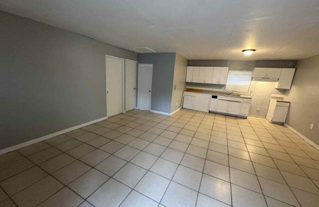 221/223/225/227 Maria Street photos photos