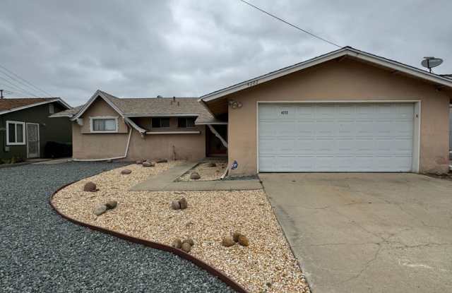 3 Bedroom House on Tolowa Street photos photos