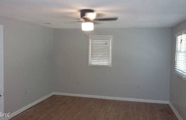 822 Barnsdale Drive Gallery 2
