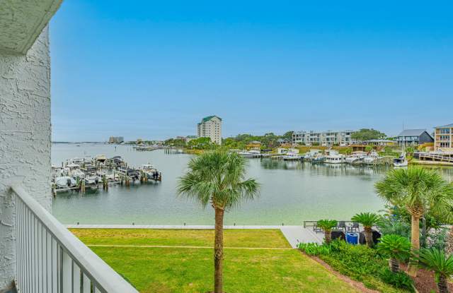 30 Moreno Point Road Unit 303B photos photos