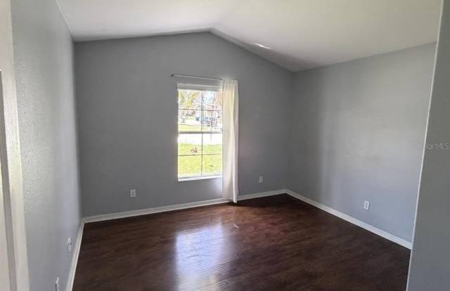 3035 BUCKEYE POINTE Drive Gallery 3