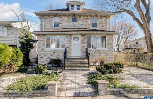 10 Hamilton Road A photos photos