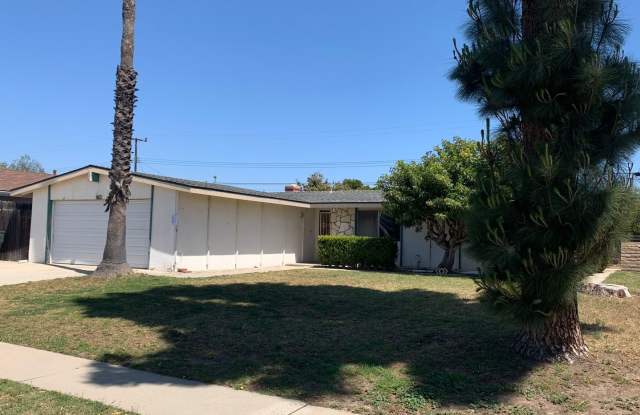 Remodeled Single-Level 3 Bedroom, 2 Bath with A/C! ✨ photos photos
