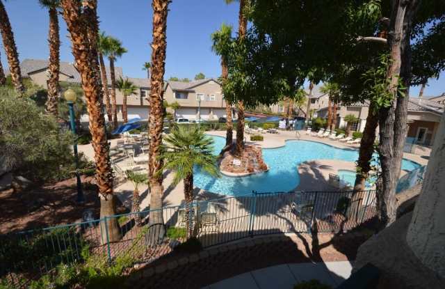 Gated Southwest Condo with 2-Car Garage & Community Pool Gallery 3