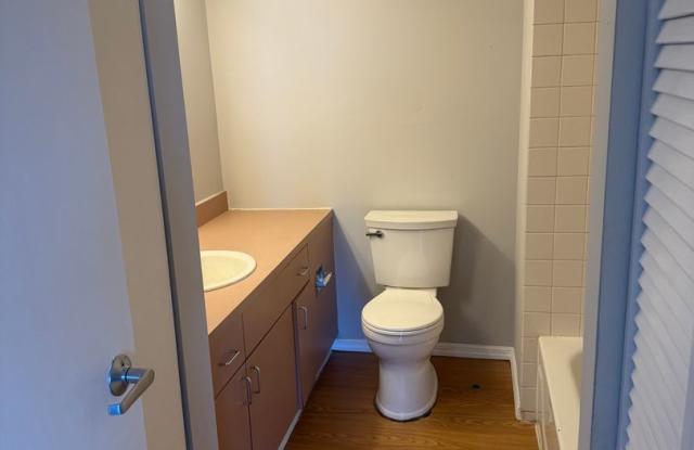 Studio, 1 Bath with Balcony Apartment - Ready for Move in! Gallery 3