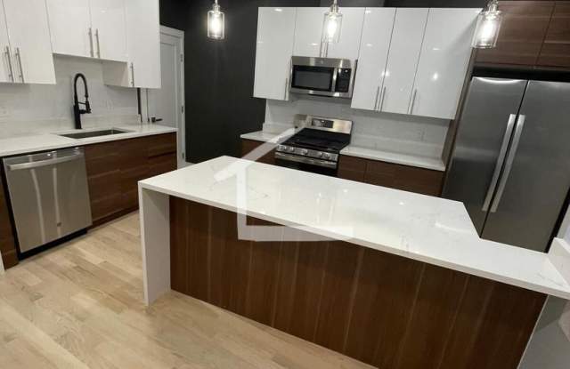 State of the Art, and No Fee!   Washington Square Luxury!  Sunny XL Rooms, 3 baths!  Laundry in Unit.  Pet Negotiable photos photos