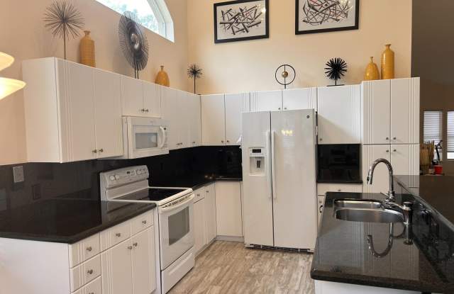 8884 Shoal Creek Lane Gallery 3