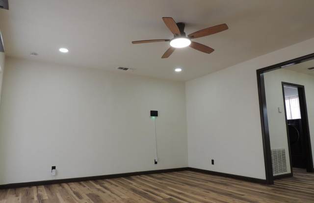 2816 Catalina Dr Gallery 3