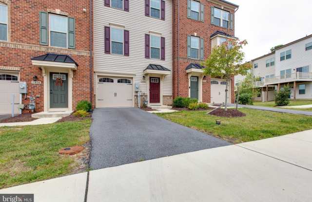 7912 N GLADDEN FARM Way Gallery 4