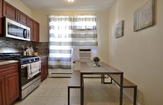 208 CLENDENNY AVE - 208 Clendenny Avenue, Jersey City, NJ 07304