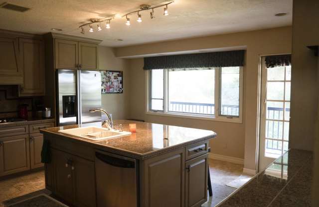 5703 Mira Grande Drive Gallery 4