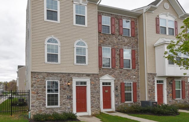 85 FRANKLIN CIRCLE - 85 Franklin Cir, Echelon, NJ 08083