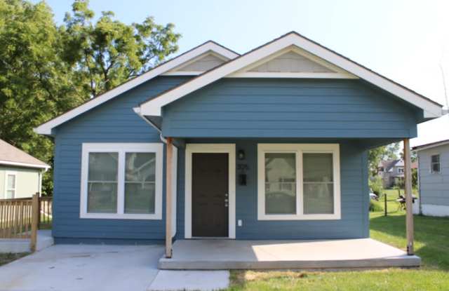 305 East Short Avenue photos photos