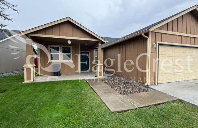 Three Bedroom, Two Bathroom Home Located on Cul-De-Sac in College Place photos photos