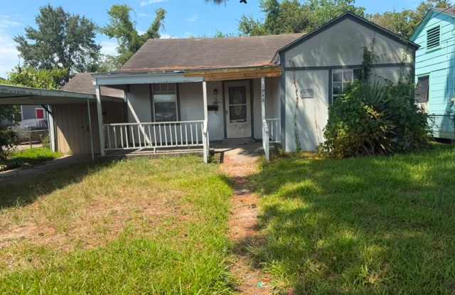 House For Rent 1948 Glasshouse St. Beaumont 77703 Gallery 1