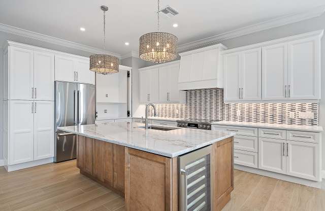 248 Honeysuckle Drive photos photos