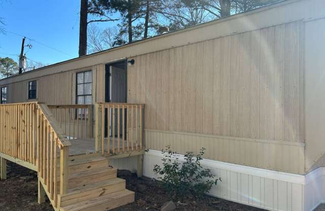 17 White Oak Village Gallery 1