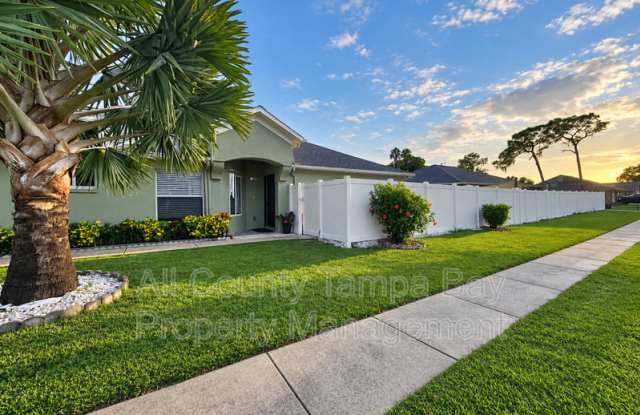 11747 Lynmoor Dr Gallery 2