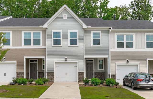 3BR Like-New Townhome – GREAT PRICE - Community Pool/Playground photos photos