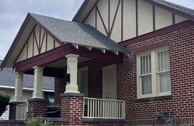 4 bedroom, 3 bath house for rent in the grid photos photos