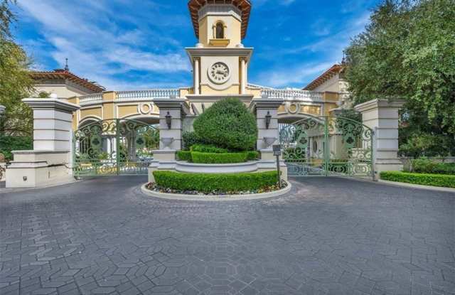 2777 Paradise Road Gallery 2