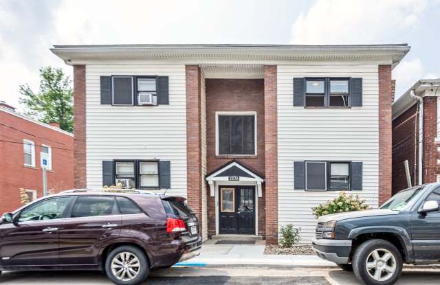 2838 Broadway Avenue photos photos