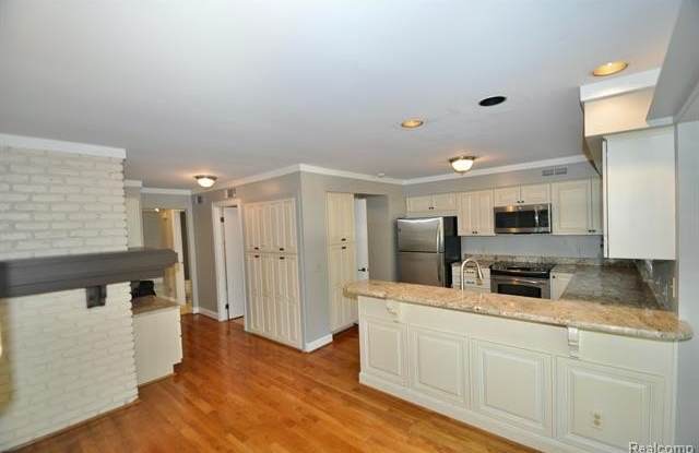 6081 DUNMORE Drive Gallery 2