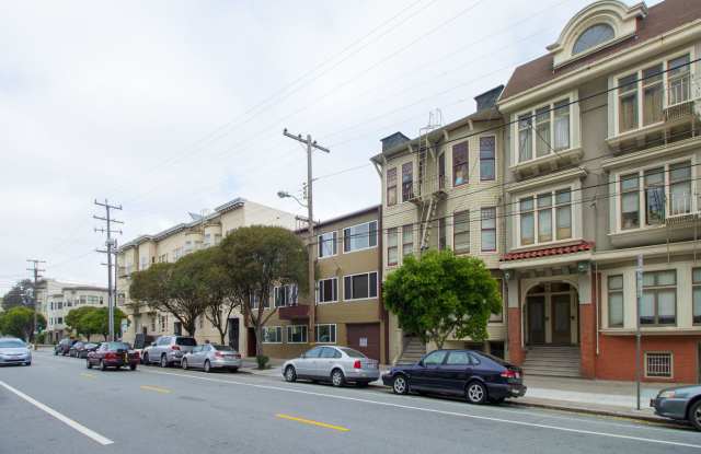 312 BAKER Apartments Gallery 3