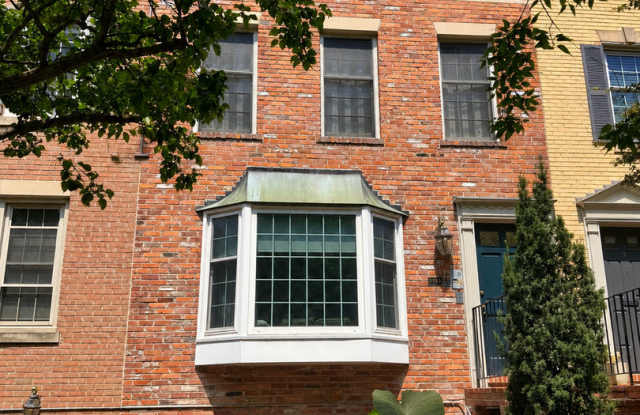 Don't miss location in Dupont Circle!  Two level apartment lives like a house!  1 bed/1bath. photos photos