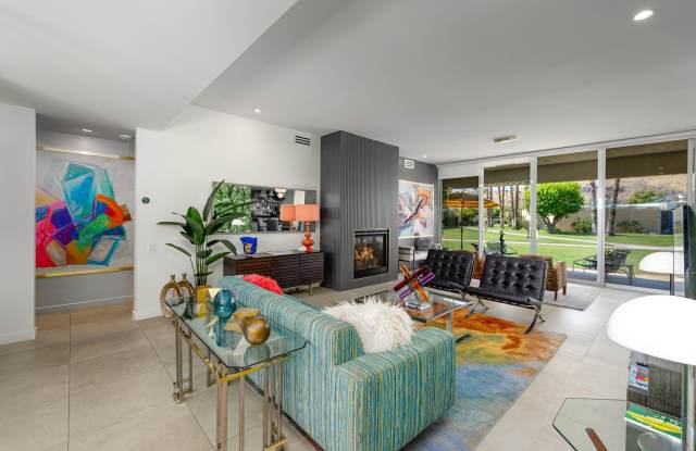 320 Desert Lakes Drive Gallery 4