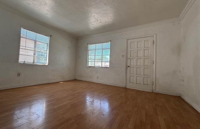 212 RED ROBIN Drive Gallery 4