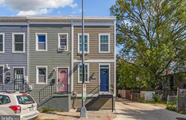 635 20TH ST NE photos photos