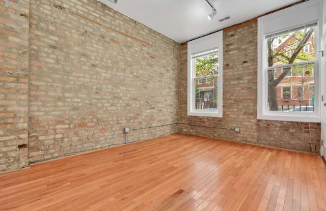 1118 West 17th Street Gallery 4