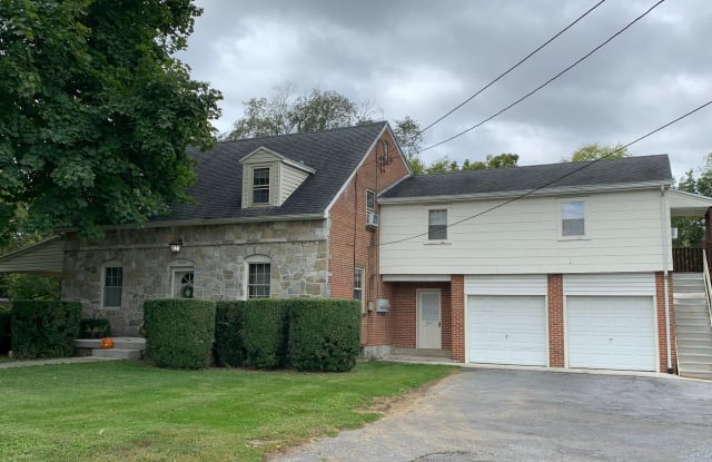 15049 MOLLY PITCHER HIGHWAY - 15049 Molly Pitcher Hwy, State Line, PA 17225