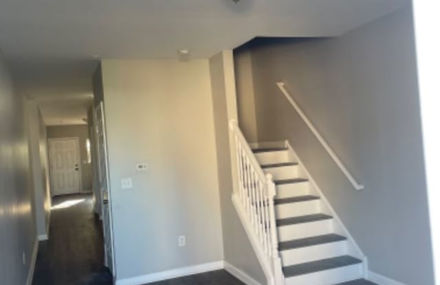 560 Ferry Ave - 560 Ferry Avenue, Camden, NJ 08104
