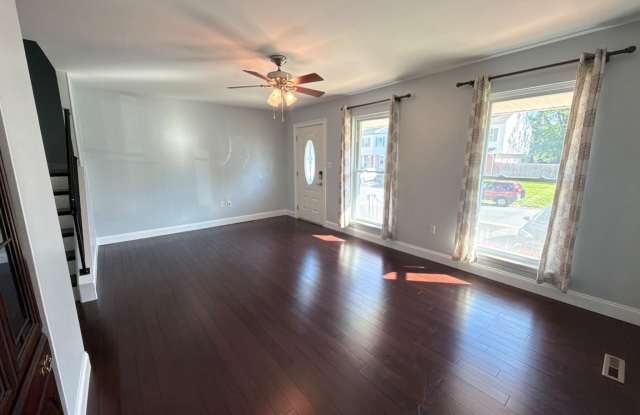 117 ELLIOT Street Gallery 4