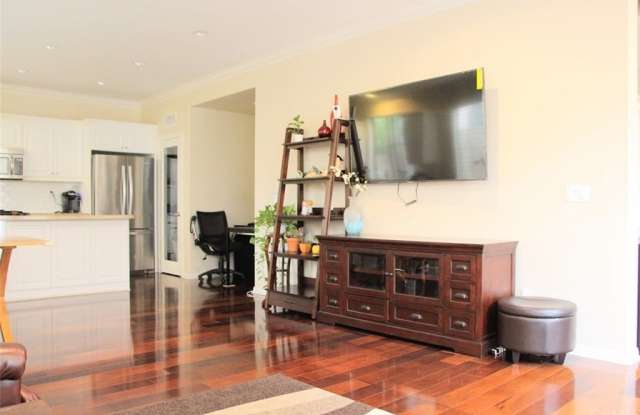 85 Splendor - 85 Splendor, Irvine, CA 92618