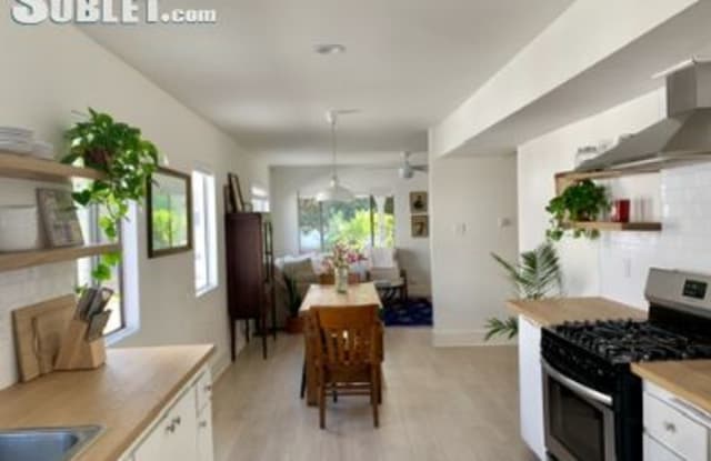 2817 North Coolidge Ave - 2817 North Coolidge Avenue, Los Angeles, CA 90039