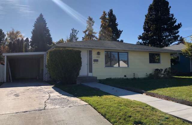 Now renting 3 bedroom House - 1125 Westwood Avenue, Wenatchee, WA 98801 Now renting 3 bedroom House - 1125 Westwood Avenue, Wenatchee, WA 98801