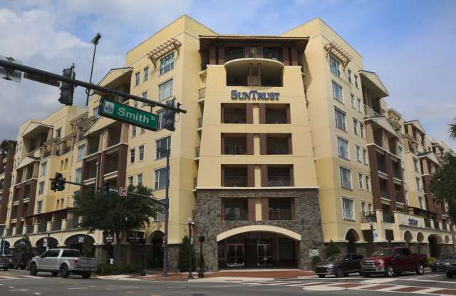 2/2 condo in The Wellesley photos photos