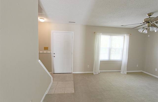 1006 London Company Williamsburg, VA 23185 Gallery 3
