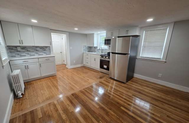 154 Pleasant Street - 2 photos photos
