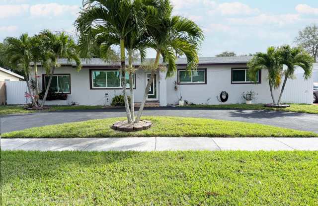 19731 NW 4th Avenue photos photos 19731 NW 4th Avenue photos photos