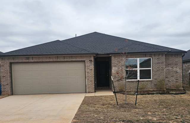 Very Nice brand new 4 bedroom 2 bath home in Edmond schools photos photos