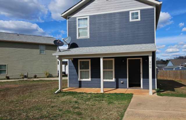 Nicely renovated 3 bedroom, 2.5 bath ranch in Zebulon! Gallery 3
