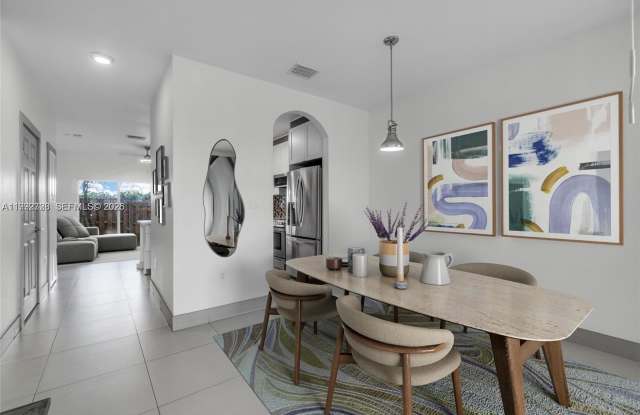 1720 Northeast 33rd Avenue Gallery 3