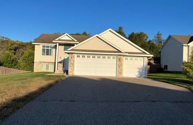 5 bed 3 bath house for rent - 20444 June Grass Drive, Big Lake, MN 55309