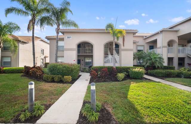 Beautiful 2-bedroom + DEN , 2-bathroom Condo located in the beautiful Estero photos photos