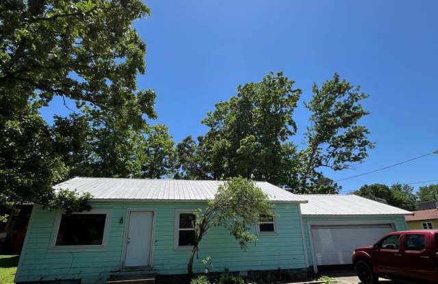 4 bedroom 2 bath home near campus photos photos