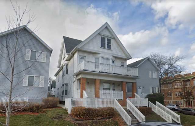 3377 N Oakland Ave photos photos